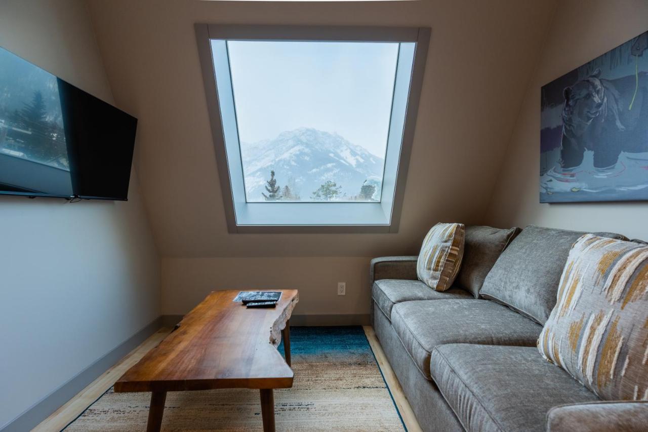 Basecamp Suites Banff Eksteriør bilde