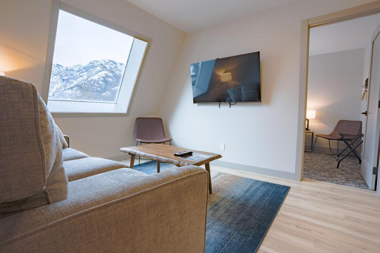 Basecamp Suites Banff Eksteriør bilde